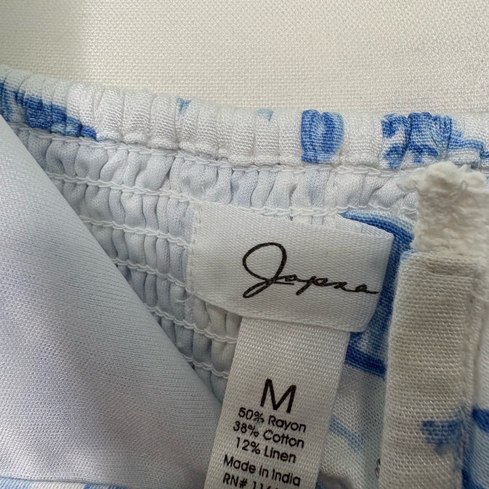 Blue and White Sleeveless Dress - Picture 6 of 8